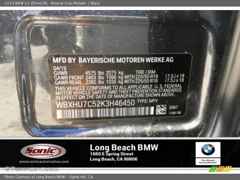 Mineral Grey Metallic / Black 2019 BMW X1 sDrive28i