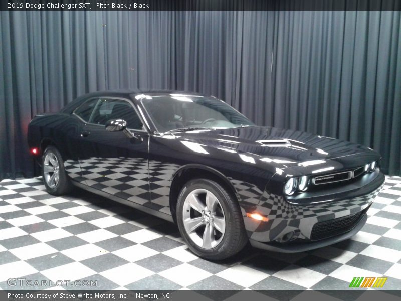 Pitch Black / Black 2019 Dodge Challenger SXT