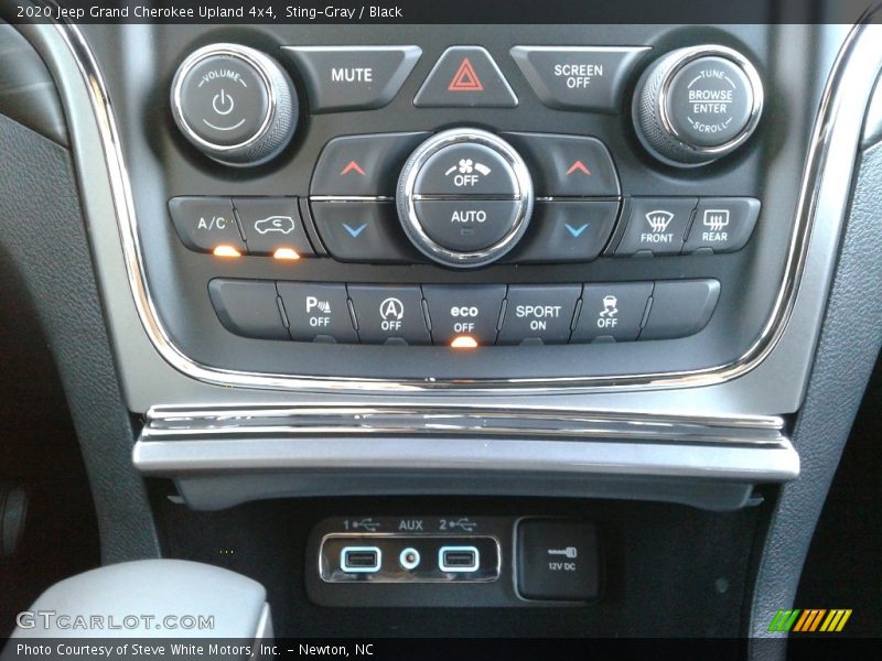 Sting-Gray / Black 2020 Jeep Grand Cherokee Upland 4x4