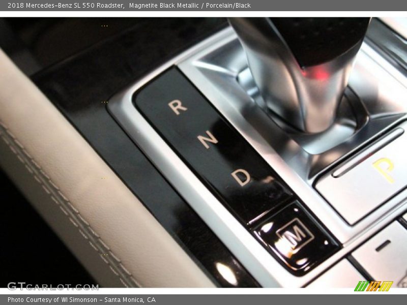 Magnetite Black Metallic / Porcelain/Black 2018 Mercedes-Benz SL 550 Roadster