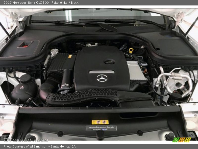 Polar White / Black 2019 Mercedes-Benz GLC 300