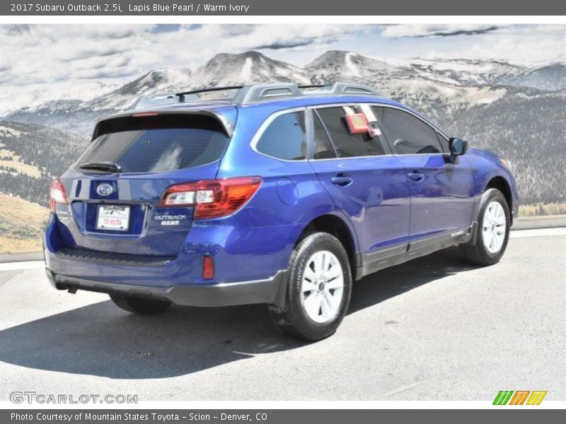 Lapis Blue Pearl / Warm Ivory 2017 Subaru Outback 2.5i