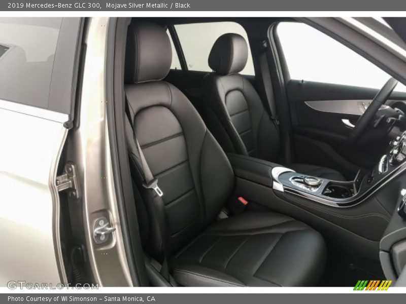 Mojave Silver Metallic / Black 2019 Mercedes-Benz GLC 300