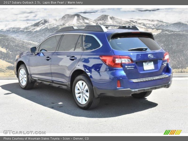 Lapis Blue Pearl / Warm Ivory 2017 Subaru Outback 2.5i
