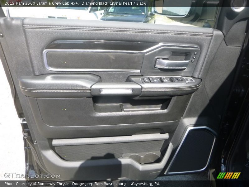 Diamond Black Crystal Pearl / Black 2019 Ram 3500 Laramie Crew Cab 4x4