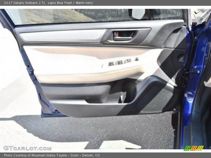Lapis Blue Pearl / Warm Ivory 2017 Subaru Outback 2.5i