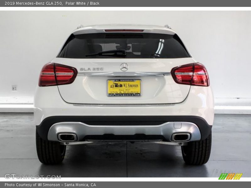 Polar White / Black 2019 Mercedes-Benz GLA 250