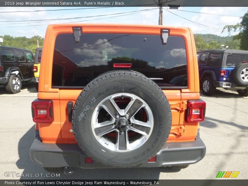 Punk'n Metallic / Black 2019 Jeep Wrangler Unlimited Sahara 4x4