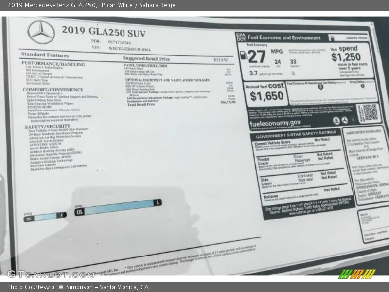 Polar White / Sahara Beige 2019 Mercedes-Benz GLA 250