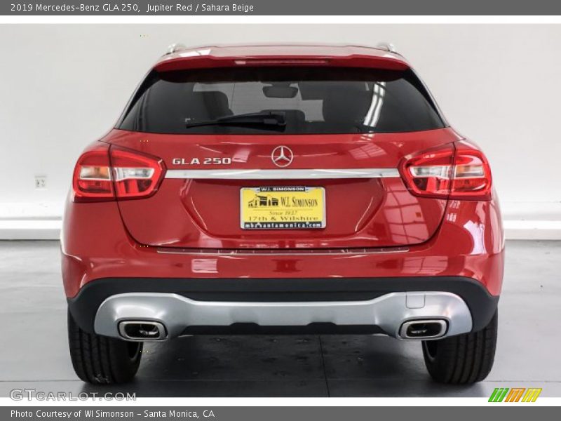 Jupiter Red / Sahara Beige 2019 Mercedes-Benz GLA 250