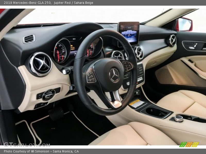 Jupiter Red / Sahara Beige 2019 Mercedes-Benz GLA 250