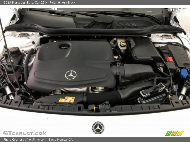 Polar White / Black 2019 Mercedes-Benz GLA 250