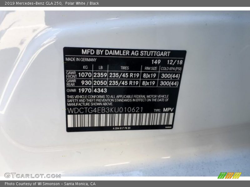 Polar White / Black 2019 Mercedes-Benz GLA 250