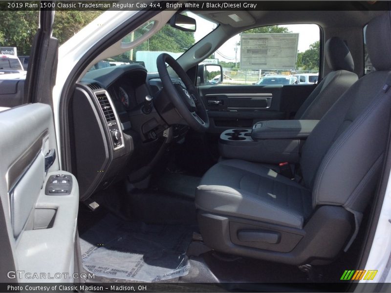 Bright White / Black/Diesel Gray 2019 Ram 1500 Classic Tradesman Regular Cab 4x4