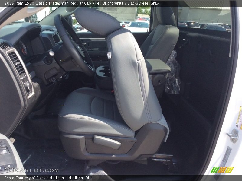 Bright White / Black/Diesel Gray 2019 Ram 1500 Classic Tradesman Regular Cab 4x4