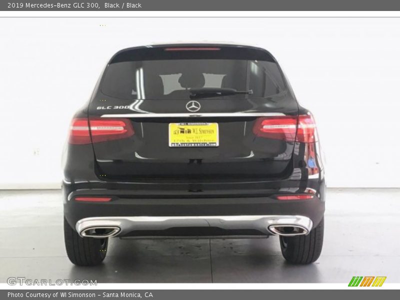 Black / Black 2019 Mercedes-Benz GLC 300