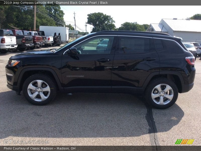 Diamond Black Crystal Pearl / Black 2019 Jeep Compass Latitude 4x4