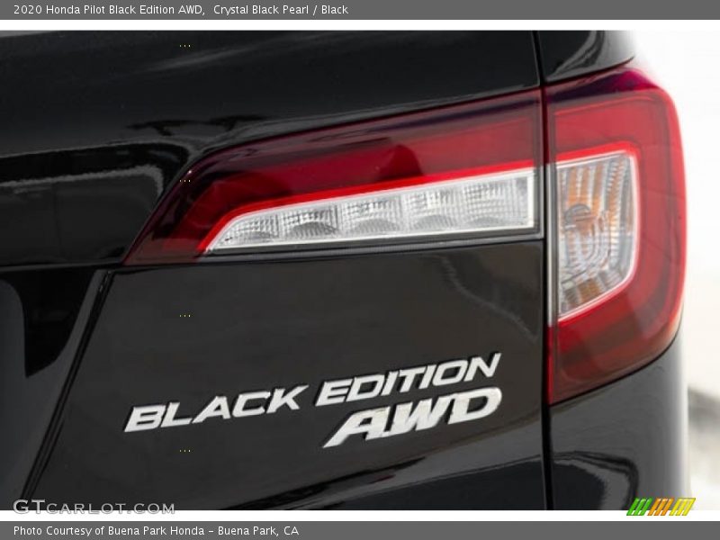 Crystal Black Pearl / Black 2020 Honda Pilot Black Edition AWD