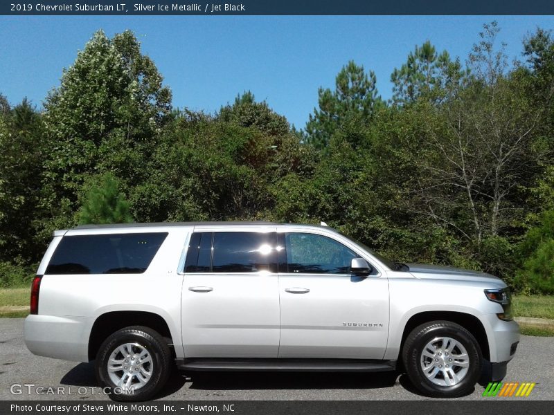  2019 Suburban LT Silver Ice Metallic