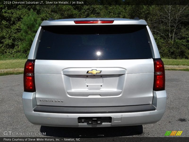 Silver Ice Metallic / Jet Black 2019 Chevrolet Suburban LT