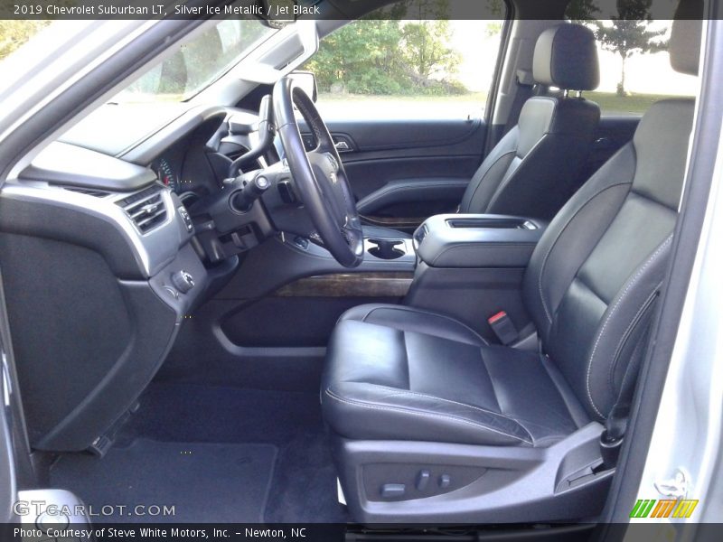 Front Seat of 2019 Suburban LT