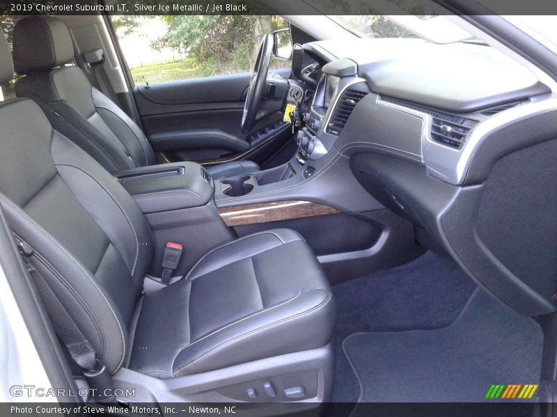 Front Seat of 2019 Suburban LT