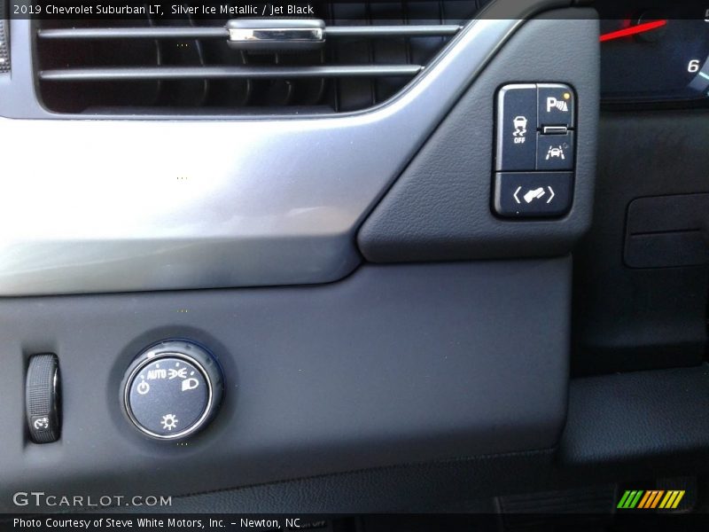 Controls of 2019 Suburban LT
