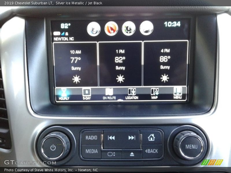 Silver Ice Metallic / Jet Black 2019 Chevrolet Suburban LT