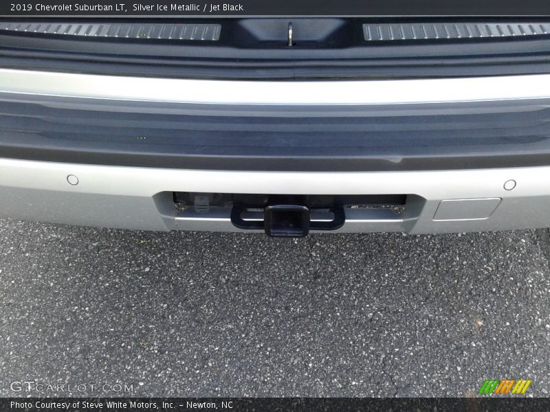 Silver Ice Metallic / Jet Black 2019 Chevrolet Suburban LT