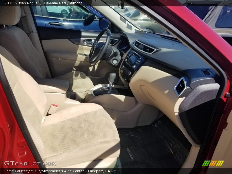 Cayenne Red / Almond 2016 Nissan Rogue S