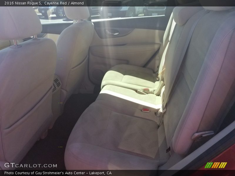 Cayenne Red / Almond 2016 Nissan Rogue S