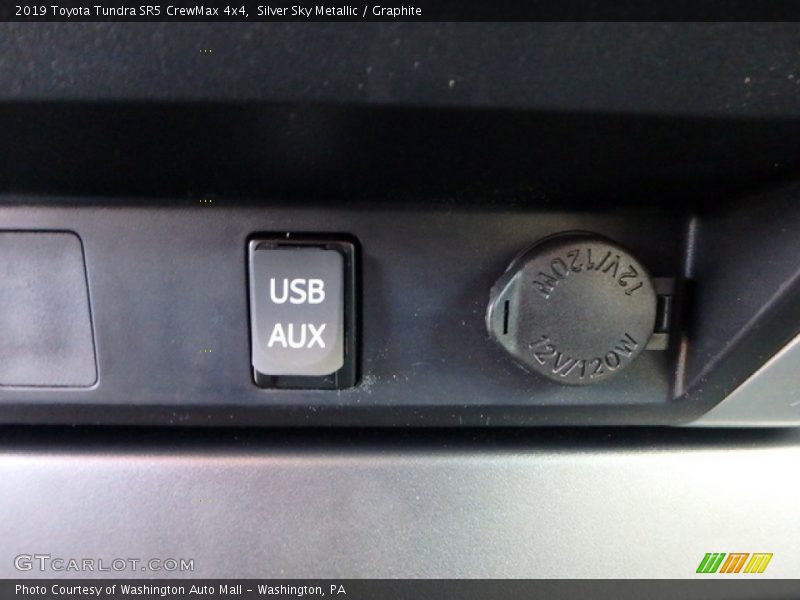 Silver Sky Metallic / Graphite 2019 Toyota Tundra SR5 CrewMax 4x4