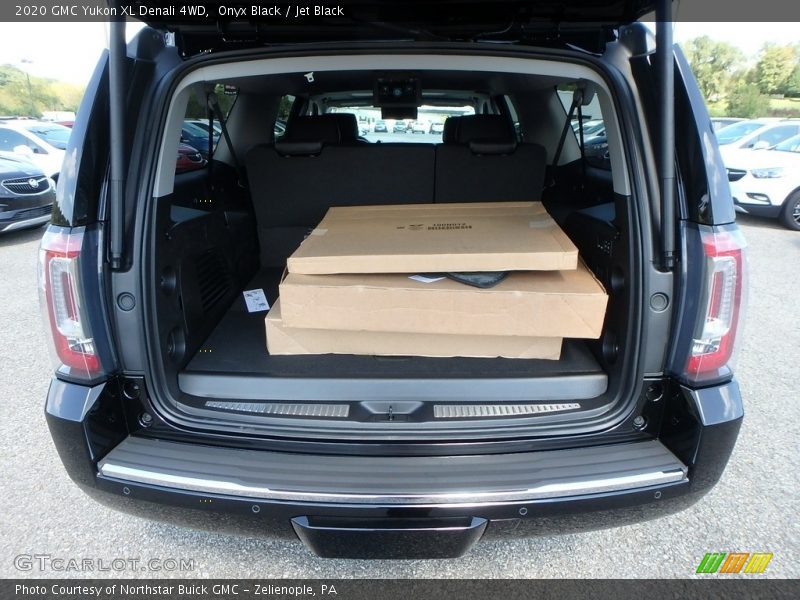  2020 Yukon XL Denali 4WD Trunk