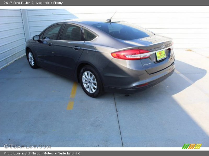Magnetic / Ebony 2017 Ford Fusion S