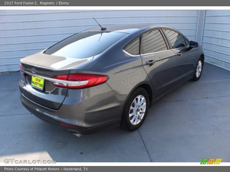 Magnetic / Ebony 2017 Ford Fusion S