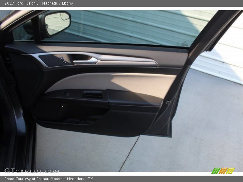 Magnetic / Ebony 2017 Ford Fusion S