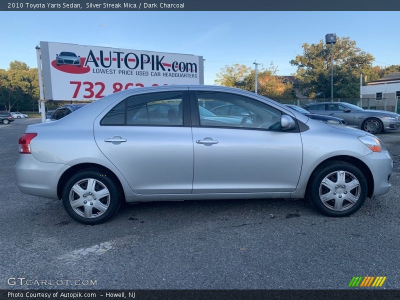 Silver Streak Mica / Dark Charcoal 2010 Toyota Yaris Sedan