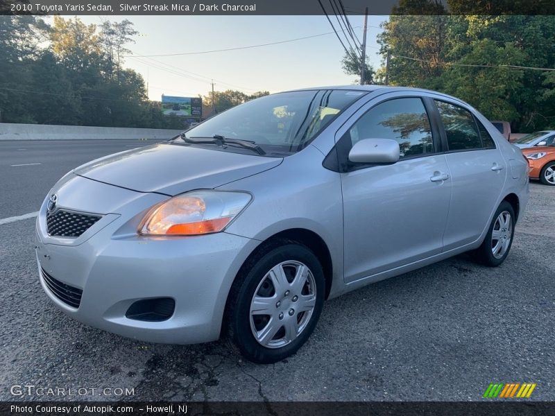 Silver Streak Mica / Dark Charcoal 2010 Toyota Yaris Sedan