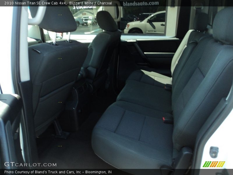 Blizzard White / Charcoal 2010 Nissan Titan SE Crew Cab 4x4