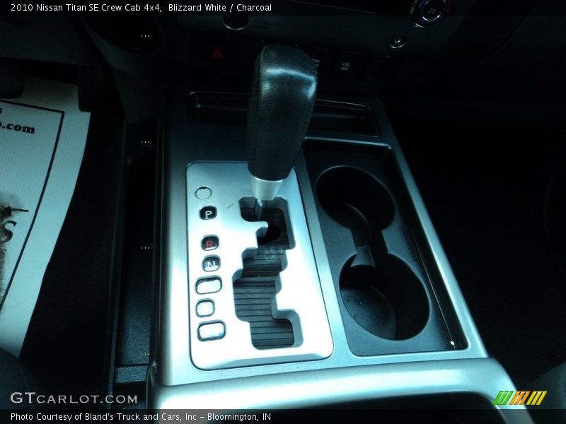 Blizzard White / Charcoal 2010 Nissan Titan SE Crew Cab 4x4