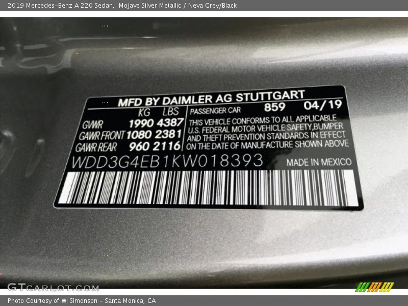 Mojave Silver Metallic / Neva Grey/Black 2019 Mercedes-Benz A 220 Sedan