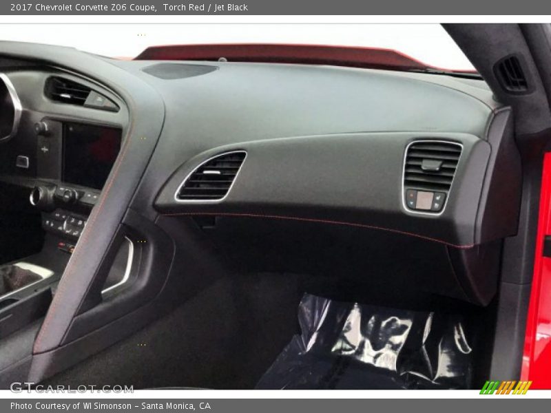 Torch Red / Jet Black 2017 Chevrolet Corvette Z06 Coupe