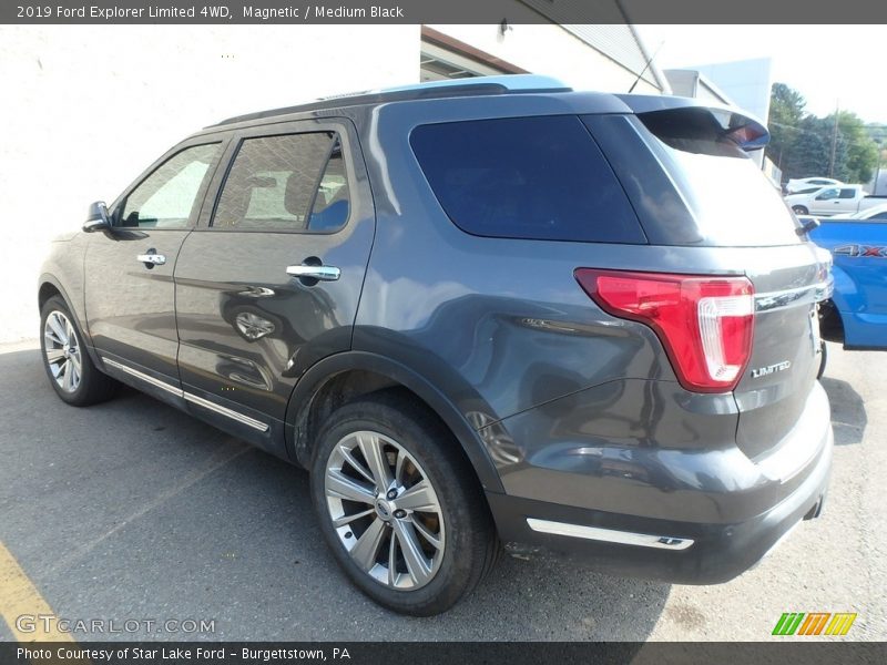 Magnetic / Medium Black 2019 Ford Explorer Limited 4WD