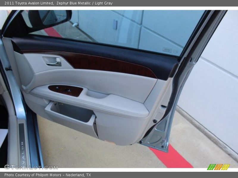 Zephyr Blue Metallic / Light Gray 2011 Toyota Avalon Limited