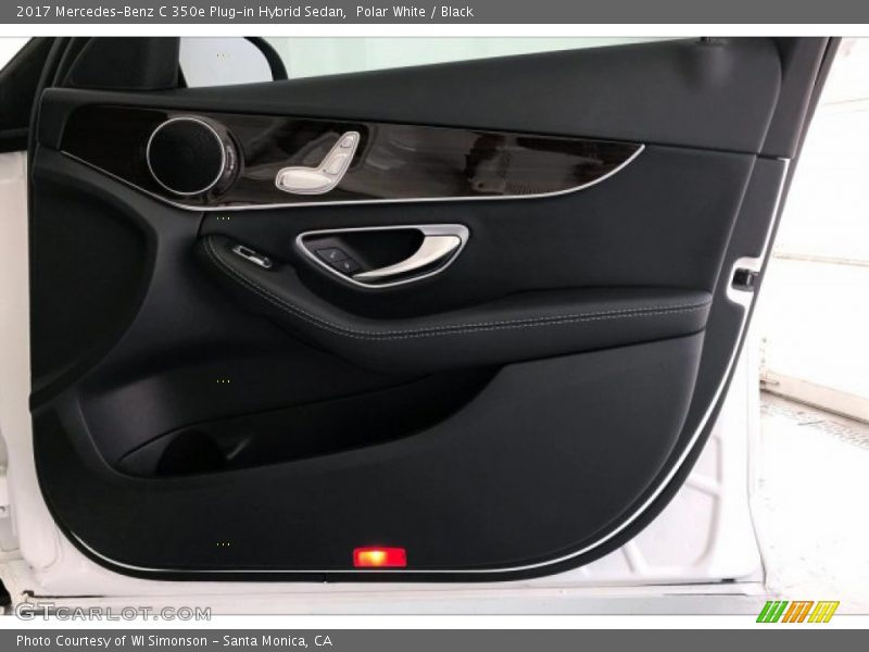 Polar White / Black 2017 Mercedes-Benz C 350e Plug-in Hybrid Sedan
