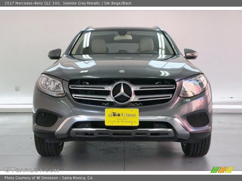 Selenite Grey Metallic / Silk Beige/Black 2017 Mercedes-Benz GLC 300