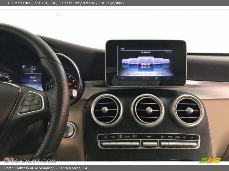Selenite Grey Metallic / Silk Beige/Black 2017 Mercedes-Benz GLC 300