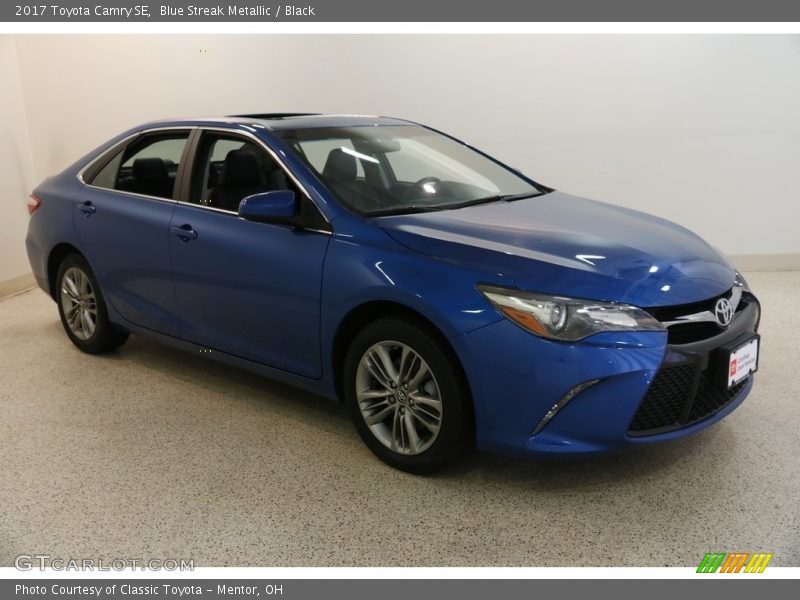 Blue Streak Metallic / Black 2017 Toyota Camry SE