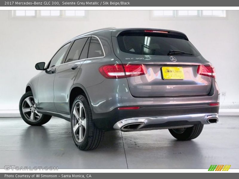 Selenite Grey Metallic / Silk Beige/Black 2017 Mercedes-Benz GLC 300