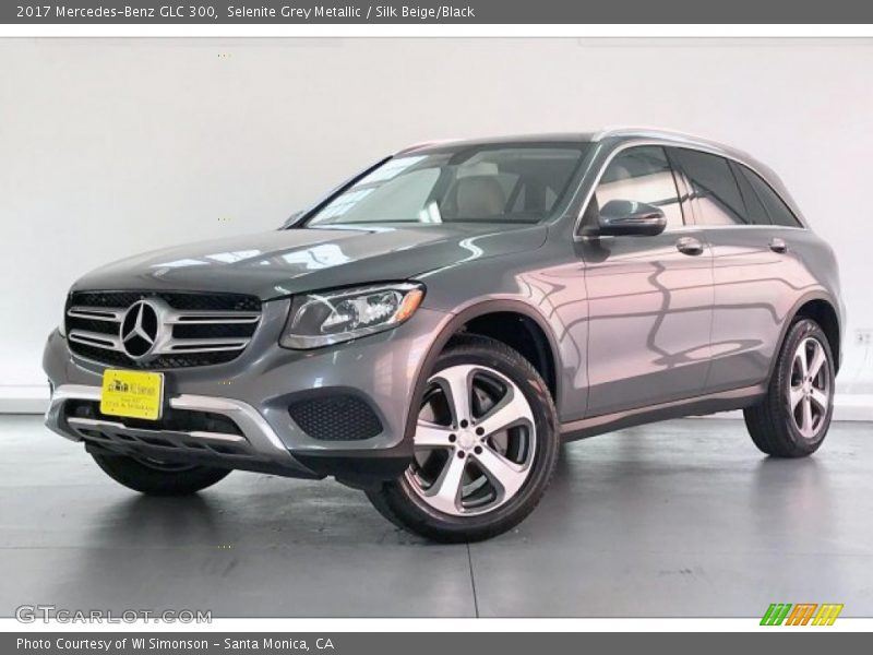 Selenite Grey Metallic / Silk Beige/Black 2017 Mercedes-Benz GLC 300